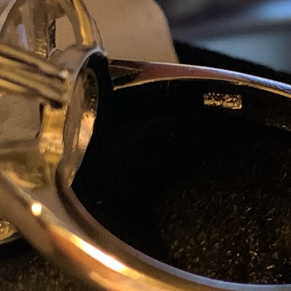 ❗️LAST CHANCE 4/30❗️STERLING SILVER OVAL CUBIC ZIRCONIA RING - Picture 8 of 8